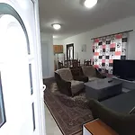 Skopje Apartment 아파트 *