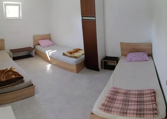 Skopje Apartment شقة *